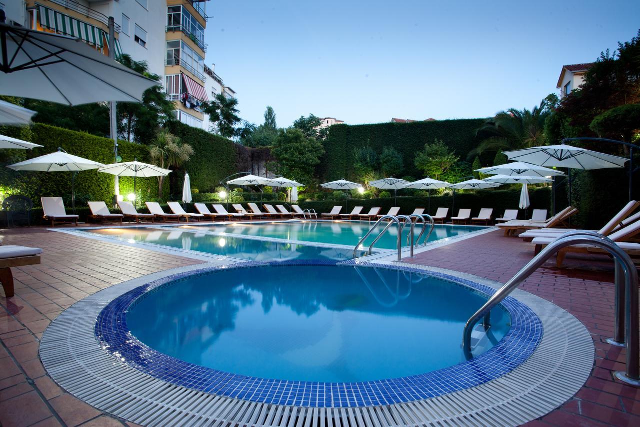 Orchidea Hotel Тирана Екстериор снимка