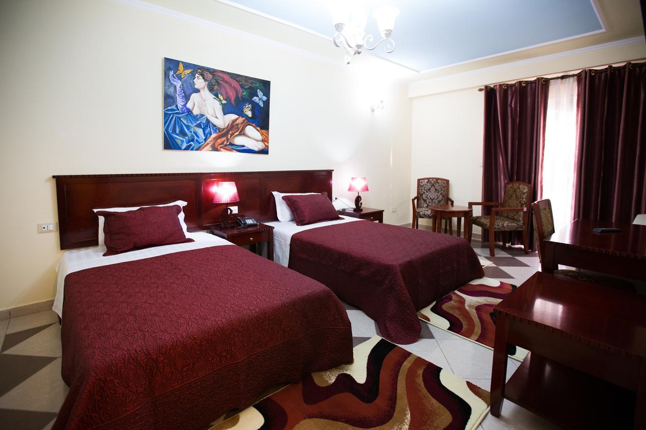 Orchidea Hotel Тирана Екстериор снимка
