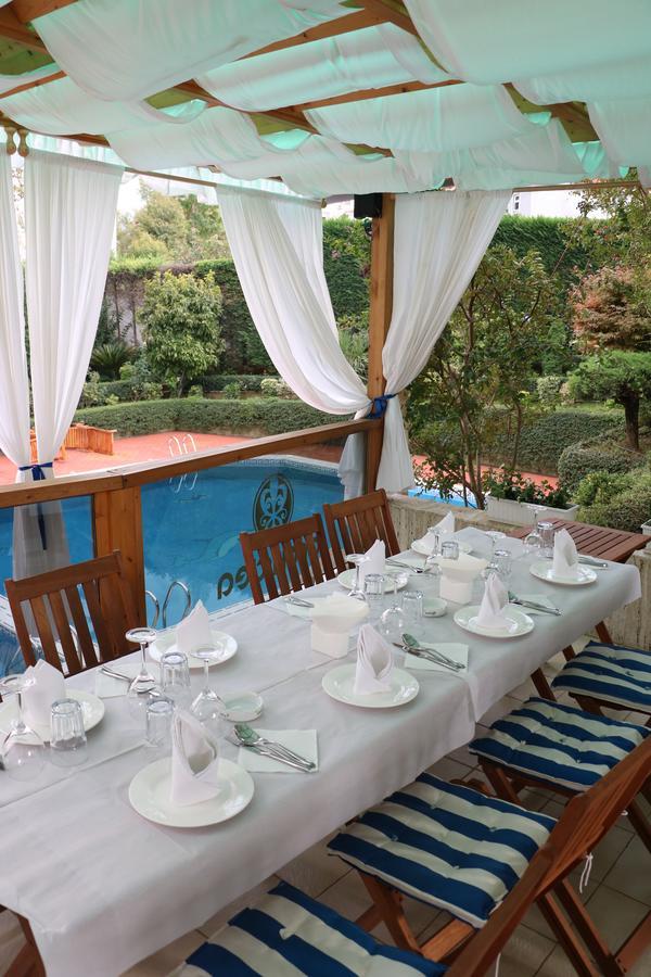 Orchidea Hotel Тирана Екстериор снимка
